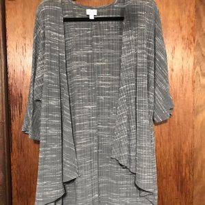 LuLaRoe Lindsay Kimono